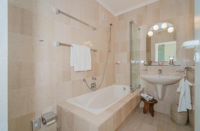 To Let 3 Bedroom Property for Rent in Hout Bay Western Cape